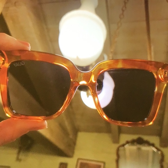 NEW! 1 left! RARE ! Quay ICY tortoise Sunnies - Picture 6 of 9